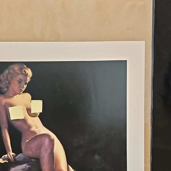 Elegant Pin-Up, Female Form Art Print - Picture 4 of 6
